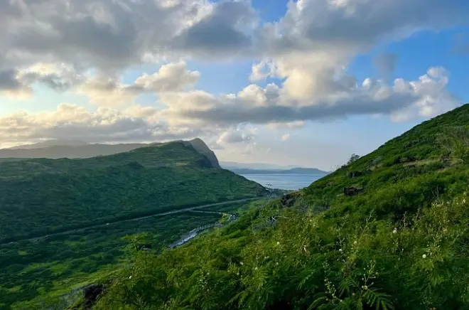 Makapu'u Point Lighthouse Guided Hike from Waikiki