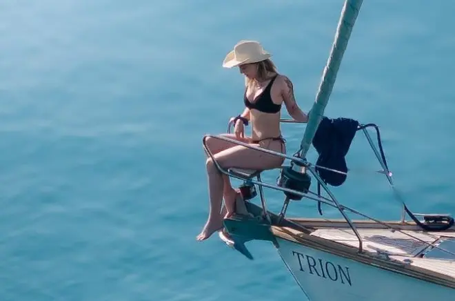 Private Sailing Cruise Milos & Kleftiko: Secluded Coves