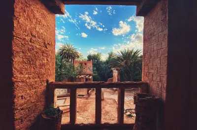 Tour a piedi di Tinghir: Medina, oasi e tessitura berbera