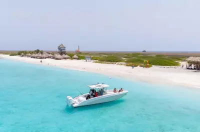 Klein Curaçao schnorcheln auf privater Yacht mit Meeresschildkröten