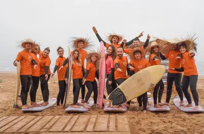 Surfkurs in Agadir: Lernen am Hauptstrand