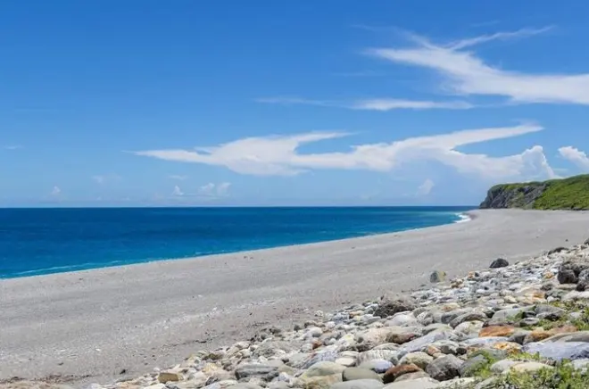 Hualien Tagesausflug: Qixingtan Strand, Liyu See & Kulturstätten