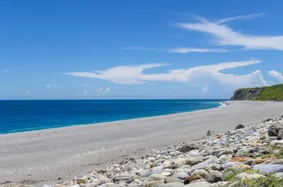 Hualien Tagesausflug: Qixingtan Strand, Liyu See & Kulturstätten