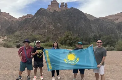 Charyn Canyon & Kolsay Lake Tagesausflug ab Almaty: Privat im 4x4