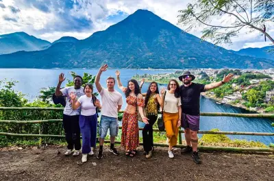 Lake Atitlan Towns from Antigua: Textile Workshop & Market Tour