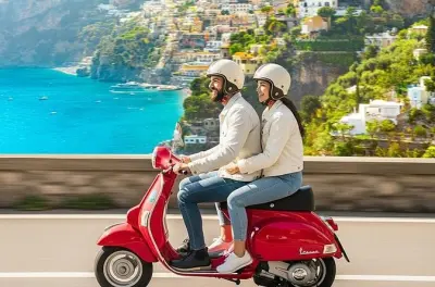 Vespa em Positano com motorista e áudio guia pela Costa Amalfitana