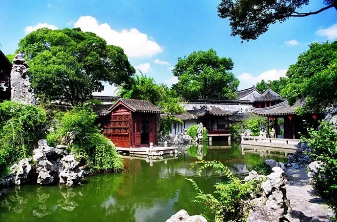 Excursión de un día a Suzhou: Jardines y pueblo acuático