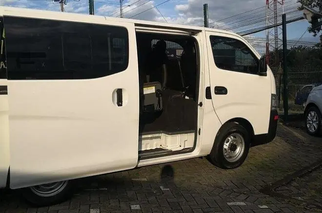 Privater Transfer San Jose Flughafen–Cahuita mit Begrüßung