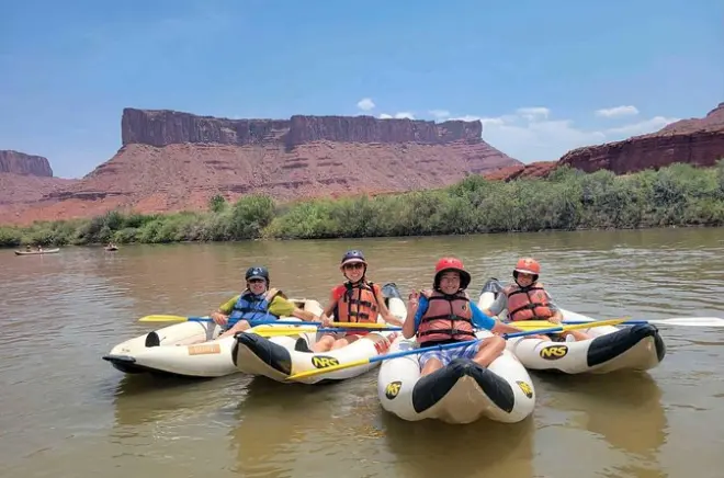 Kayaking Castle Valley: 2-Hour Colorado River Tour