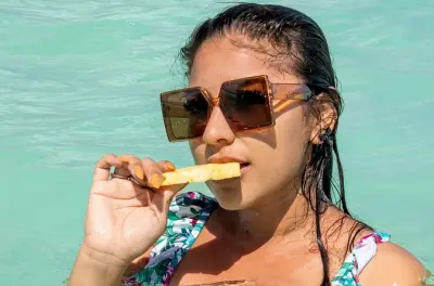 Tour des rapides de Bacalar en ponton : Nagez dans le courant doux