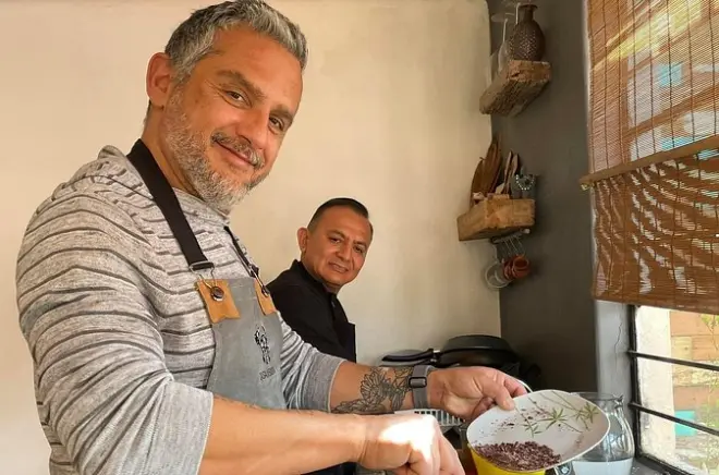 Clase de cocina en Puebla: Del mercado al mole poblano