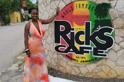 Negril: Praia Seven Mile e pôr do sol no Rick's Cafe