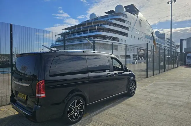 Traslado privado en Mercedes de Heathrow al puerto de Dover