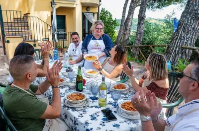 Umbriens Küche in Perugia: 3-Gänge-Abendessen unter der Erde