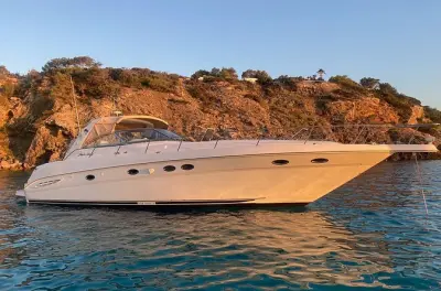 Snorkeling à Gran Canaria : Yacht privé avec boissons et déjeuner