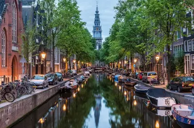 Private Transfer Rotterdam to Amsterdam: 2-Hour Stop in The Hague