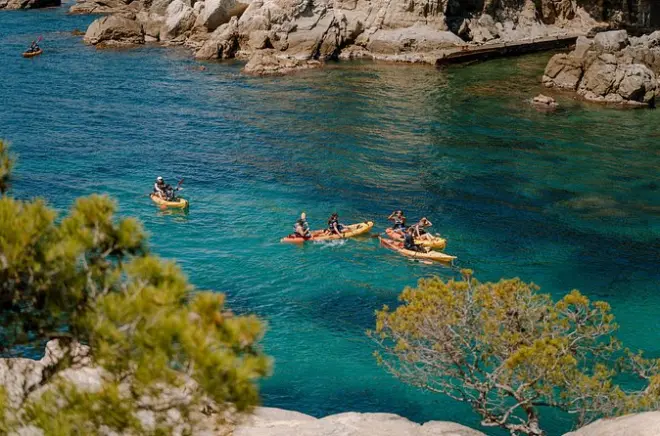 Kayak et snorkeling à Girona : Eaux calmes du matin