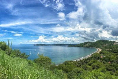 Book a private transfer from liberia airport to playa del coco or playa hermosa. comfortable minibus, flexible stops, 24/7 pickup, and friendly local drivers.