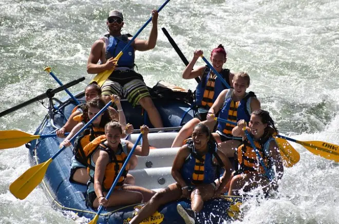 Salmon River Rafting: Class II–III Rapids & Canyon Scenery