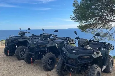 Cuatrimotos en Rosas: Polaris por senderos costeros