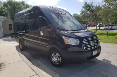 MCO to Lake Buena Vista Resort: Luxury Private Transfer