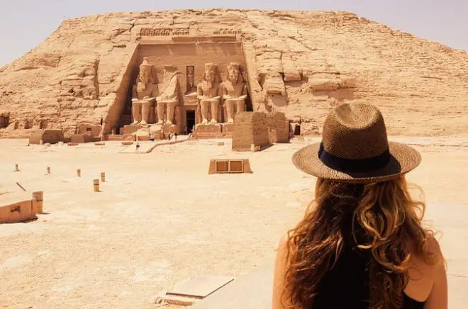Abu Simbel Temples tour from Aswan: Private car & guide