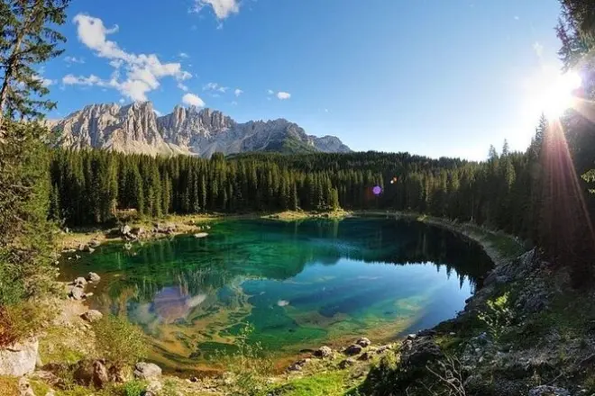 Dolomites Day Tour from Bolzano: Lake Misurina & Tre Cime views
