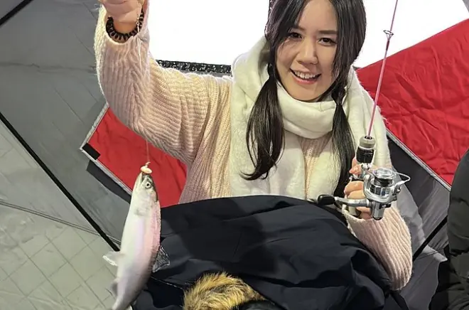 Pescaria no gelo em Fairbanks: Pegue e cozinhe seu próprio peixe