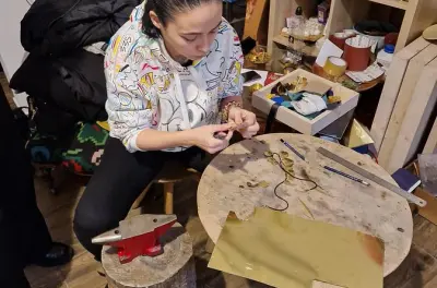 Roma jewelry crafting workshop in Bucharest: Make your own piece