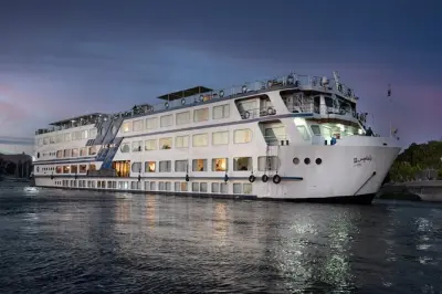4-Day Nile Cruise Aswan to Luxor: Abu Simbel & Hot Balloon
