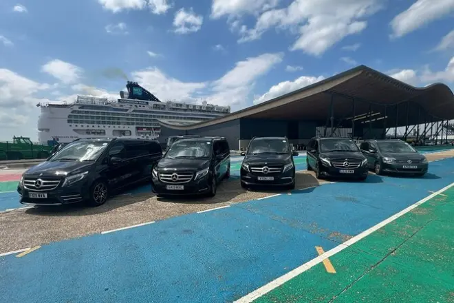 Traslado privado de Southampton al aeropuerto de Heathrow