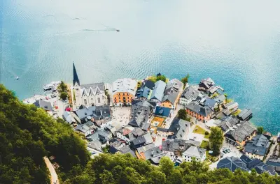 Tour a piedi autoguidato a Hallstatt con gioco di indovinelli