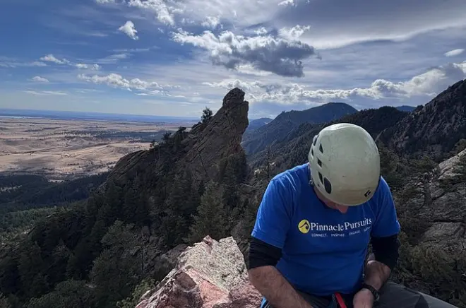 Escalada no Flatiron Summit em Denver: Escalada guiada