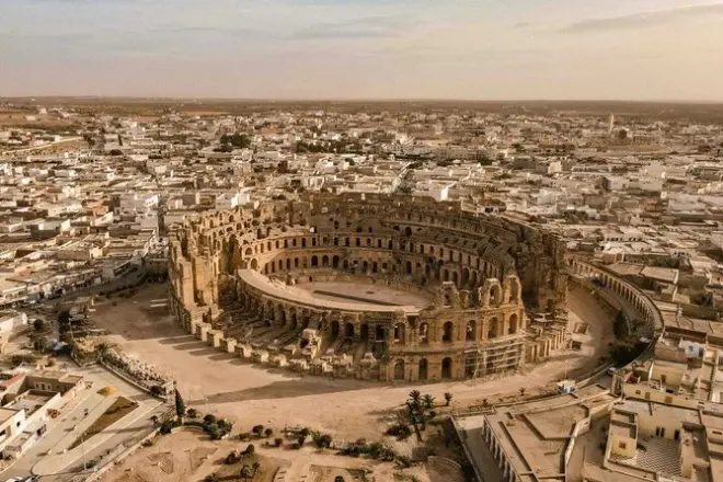 Tunísia em 8 dias: Sítios UNESCO e acampamento no Saara