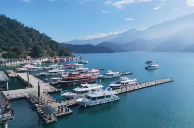 Tagesausflug ab Taichung: Sun Moon Lake, Cingjing Farm & Bootsfahrt