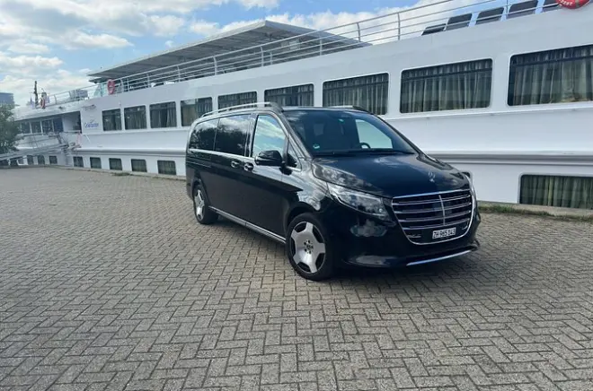 Zurich Airport to Bürgenstock Private Transfer: Mercedes Ride