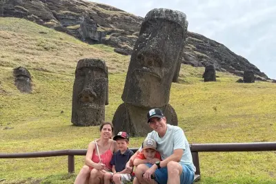 Easter Island moai tour: Rano Raraku quarry and Ahu Tongariki
