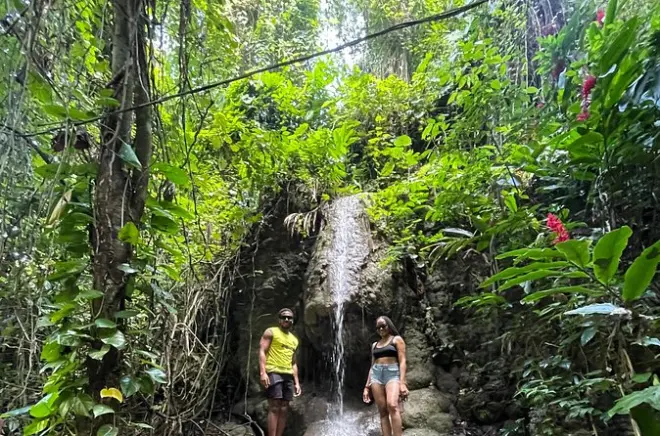 Blue Lagoon & Frenchman's Cove tour: Swim & kayak