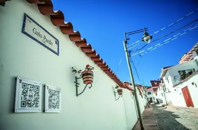 Tour a piedi a Sucre: Strade coloniali e vista sulle montagne