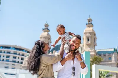 Professional Photographer in Nice: Candid Travel Photos
