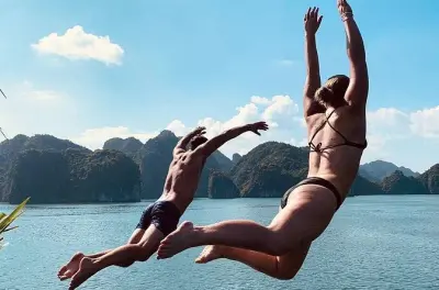Snorkeling Lan Ha Bay from Cat Ba: Kayaking and lunch included