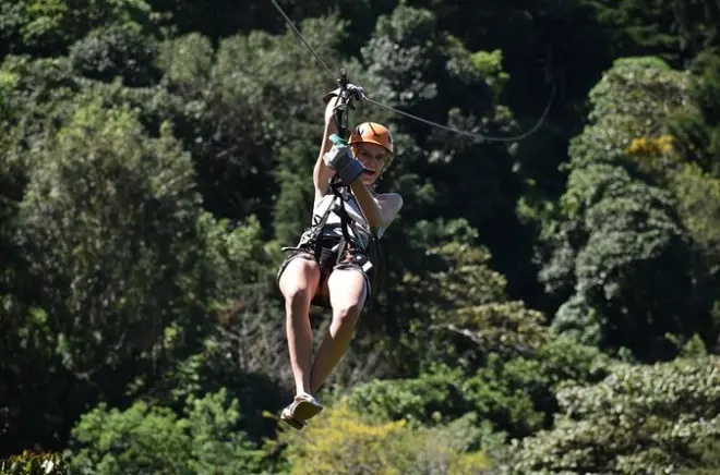 Zipline ad Apaneca: ATV e 14 cavi