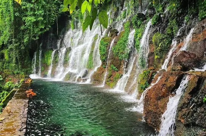 Juayúa y Nahuizalco: 7 cascadas y artesanías en ruta única