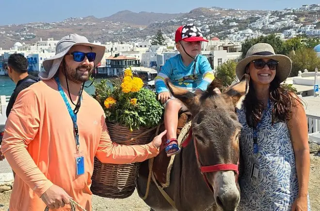 Private Mykonos Island Tour by SUV: Beyond the Beach Bars