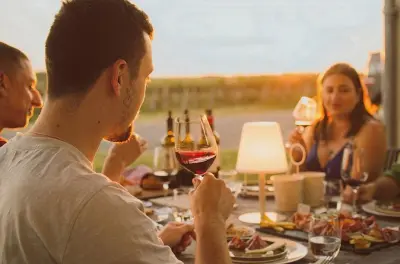 Saint-Emilion Evening Wine Tour: Sunset Picnic from Bordeaux