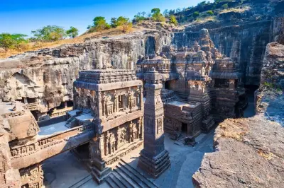 Ajanta & Ellora Höhlen: 2 Tage ohne Anstehen