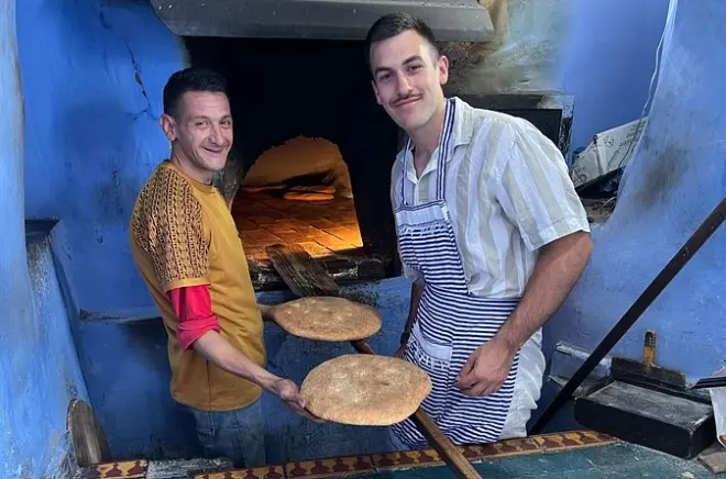 Bake Moroccan Bread in Chefchaouen: Traditional Clay Oven Class