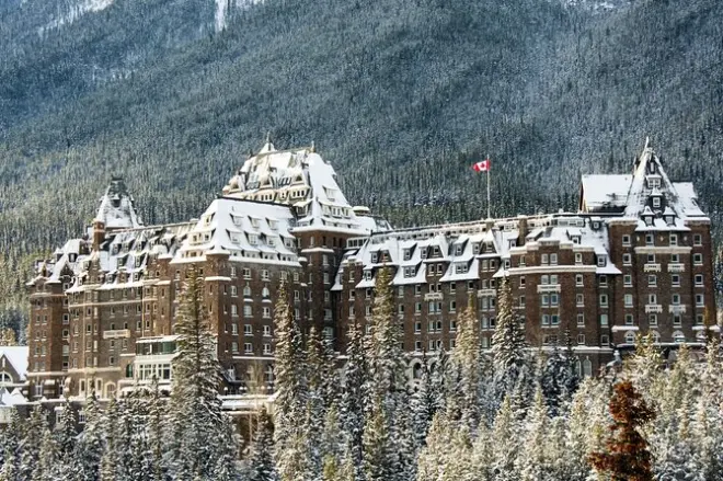 Banff Wildtierbeobachtung: Lake Minnewanka & Bow Falls entdecken