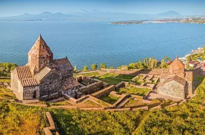 Lago Sevan e Dilijan: Monasteri e camminata nella foresta