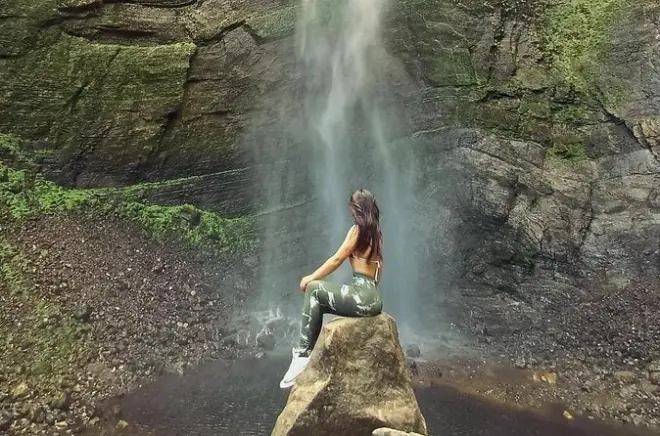 Gocta Falls hike in Chachapoyas: Second waterfall trail